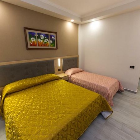 Western Star Hotel Durrës Exteriér fotografie